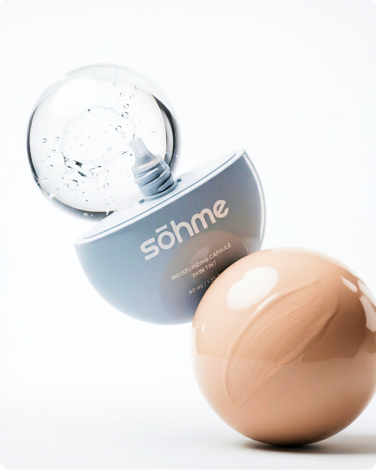 Teint hydratant léger Sohme Moisturizing Capsule Skin Tint 1N Fair, texture crème claire affinée