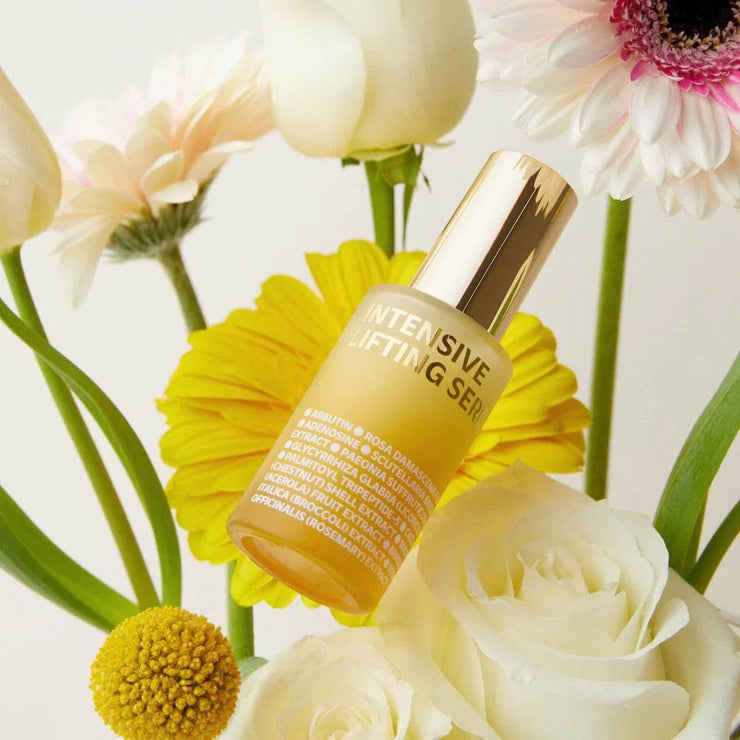 Sérum liftant intensif ISOI de 35ml dans un flacon pompe, avec une texture légère et une finition soyeuse pour la peau.